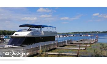 Admiral D's Waterfront Tavern boat rental operation on White Bear Lake, MN 5