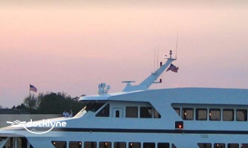 Metro Yacht Charters of New York boat rental operation on New York, NY 3