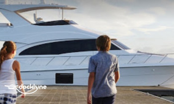 Manhattan Yacht Charters boat rental operation on New York, NY 3
