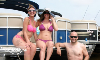 True  Blue Pontoon- Fort Walton Beach boat rental operation on Fort Walton Beach, FL 1