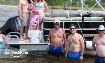 True  Blue Pontoon- Fort Walton Beach boat rental operation on Fort Walton Beach, FL 4