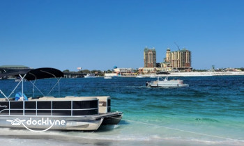 Aloha Pontoon Rentals boat rental operation on Destin, FL 5