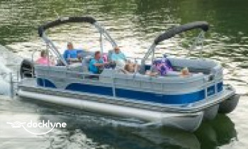 Sterett Creek Marina boat rental operation on Warsaw, MO 10
