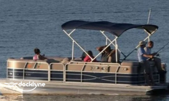 Woohoo Watersports boat rental operation on Lake Placid, FL 1