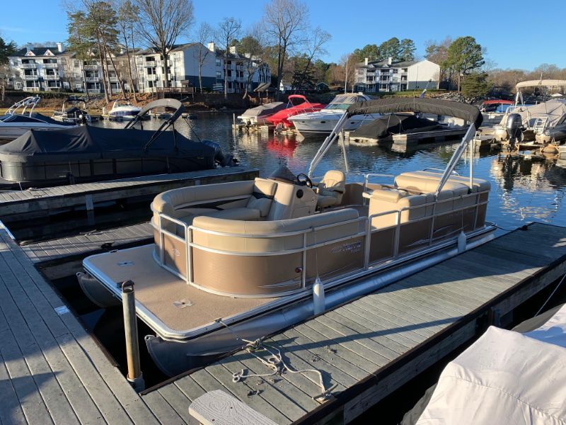 marinaBoat