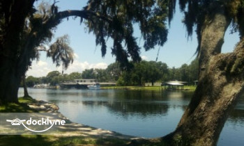 Shanteco Tours boat rental operation on Astor, FL 4