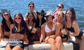 Holloway Yacht Charters boat rental operation on Destin, FL 5