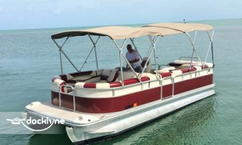 Island Time Boat Rental boat rental operation on Marathon, FL 3
