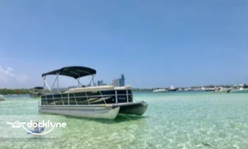 Bentley Boat Miami boat rental operation on Sunny Isles Beach, FL 2
