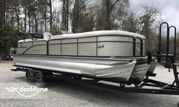 Pontoon Rentals of Smith Lake boat rental operation on Arley, AL 9