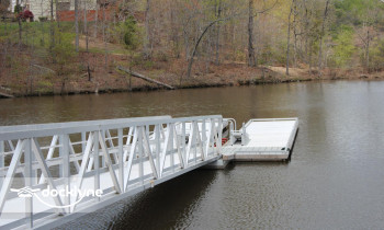 Lake Ridge Golf & Marina boat rental operation on Woodbridge, VA 4