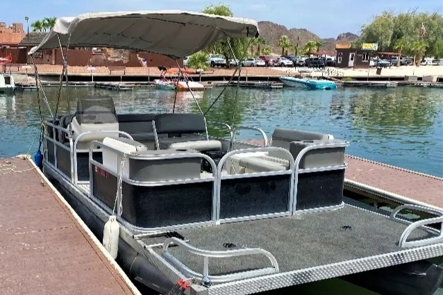 marinaBoat