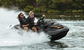 Arizona Boat and Jet Ski Rentals boat rental operation on Phoenix, AZ 3