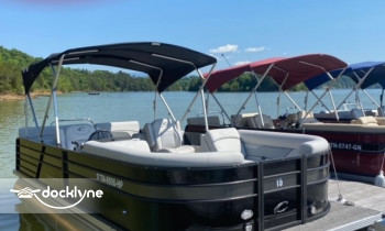 Smoky Mountain Lake Adventures boat rental operation on Dandridge, TN 1