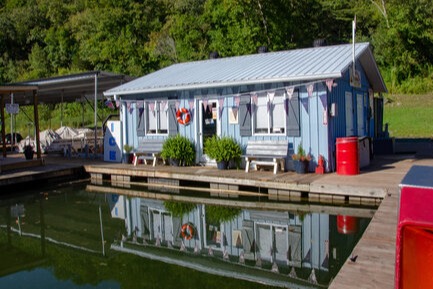 marinaBoat
