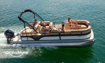 WFO Watercraft Rentals boat rental operation on Osage Beach, MO 2