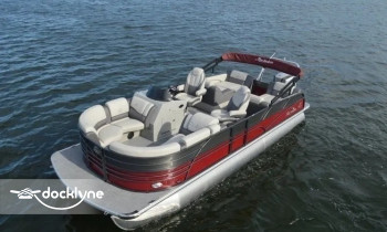 WFO Watercraft Rentals boat rental operation on Osage Beach, MO 3