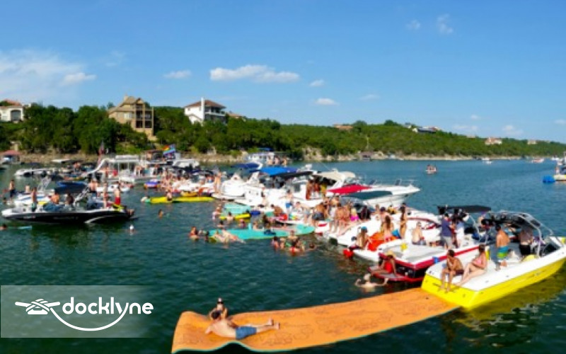 Boats & Coves boat rental operation on Austin, TX