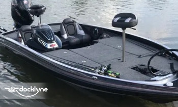 Lake Travis Fishing Guide boat rental operation on Lago Vista, TX 5