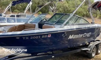 Elite water rentals boat rental operation on Canyon Lake, TX 2