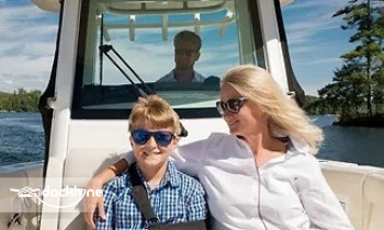 Lake Winnipesaukee Adventures boat rental operation on , NH 2