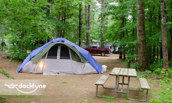 Strafford / Lake Winnipesaukee South KOA Holiday boat rental operation on Strafford, NH 3