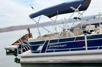marinaImage