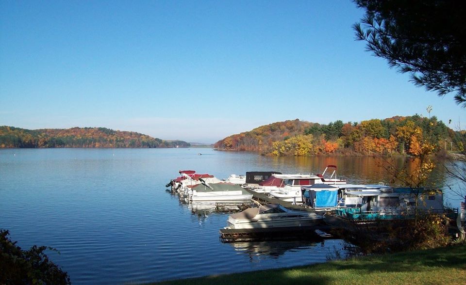 Tappan Lake Boat Rentals from Marinas - starting at $65