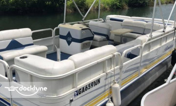 The Boat Shop at Lake Burton boat rental operation on Clarkesville, GA 2