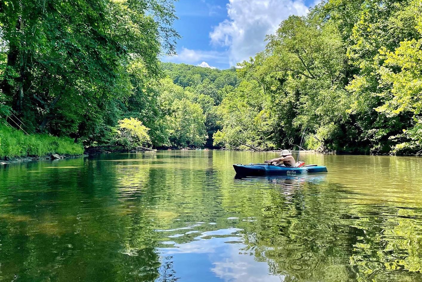 Top Cave Run Lake Boat Rentals from Marinas start at $200