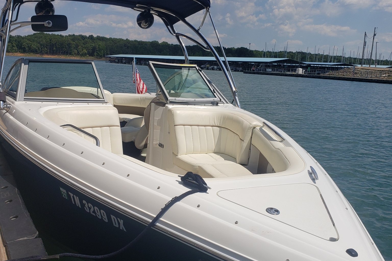 Marina Rentals At Greers Ferry, Lacey's Boating Center