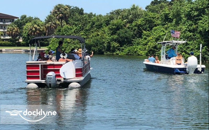 Lagoon Pontoon Boat Rentals boat rental operation on Gulfport, FL