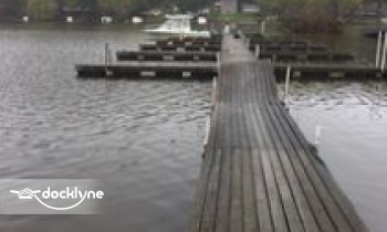 Sunlake Marina boat rental operation on Lakeside, OR 1