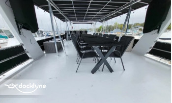 Destin Queen boat rental operation on Destin, FL 1