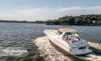 Luxury Boat Charters To Your Dock boat rental operation on Osage Beach, MO 3