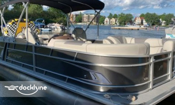 Lac La Belle Boat Rentals boat rental operation on Oconomowoc, WI 2