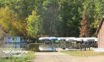 Rugged River Resort boat rental operation on Brainerd, MN 4
