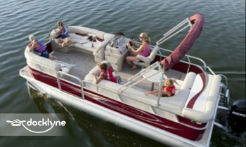 Northwoods Pontoon Rentals boat rental operation on Boulder Junction, WI 3