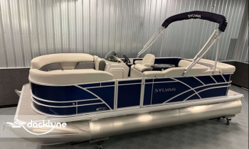 Northwoods Pontoon Rentals boat rental operation on Boulder Junction, WI 4