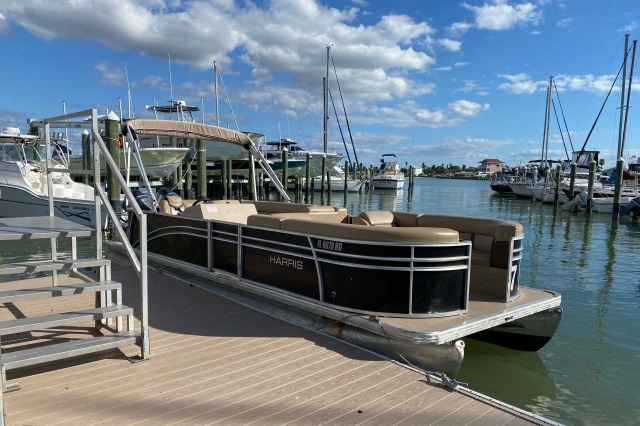 marinaBoat
