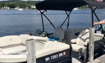 Lake Winnipesaukee Boat Tours boat rental operation on Moultonborough, NH 3