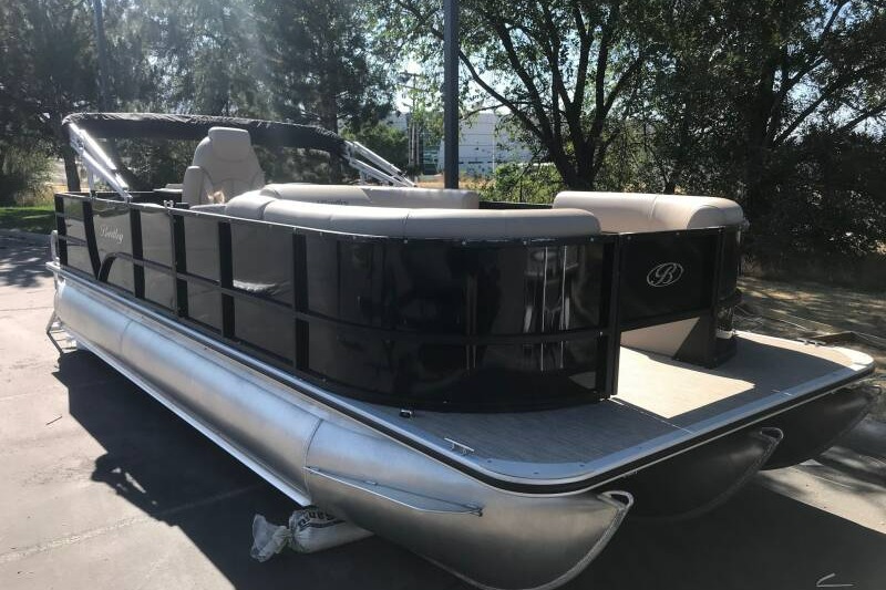 marinaBoat