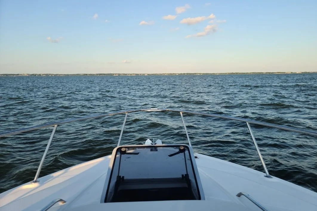 Top Lake Ray Hubbard Boat Rental from Marinas start at $150