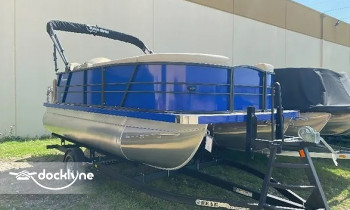Pesse Canoe Marine Rentals boat rental operation on Rowlett, TX 3