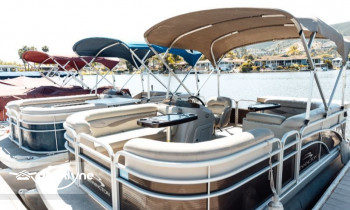 Lakehouse Hotel & Resort boat rental operation on San Marcos, CA 3