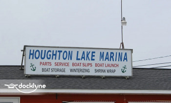 HLM Boat Rentals boat rental operation on Houghton Lake, MI 1