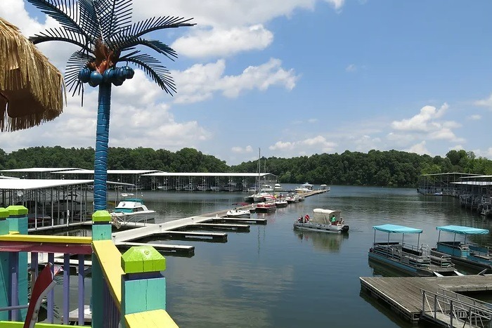 marinaBoat