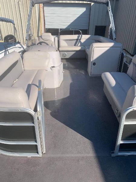 marinaBoat