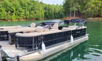Stars and Stripes Pontoon Rental (Boat and RV Storage) boat rental operation on Broomfield, CO 3