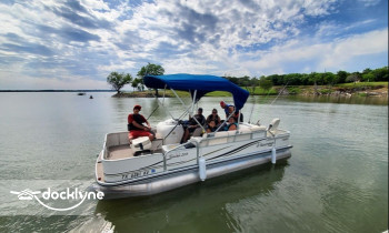 Waco Lake Rentals boat rental operation on Waco, TX 3